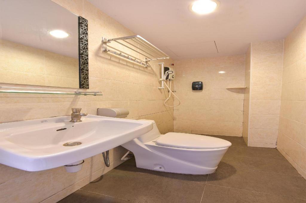 Grand Ct Hotel Malacca Kültér fotó